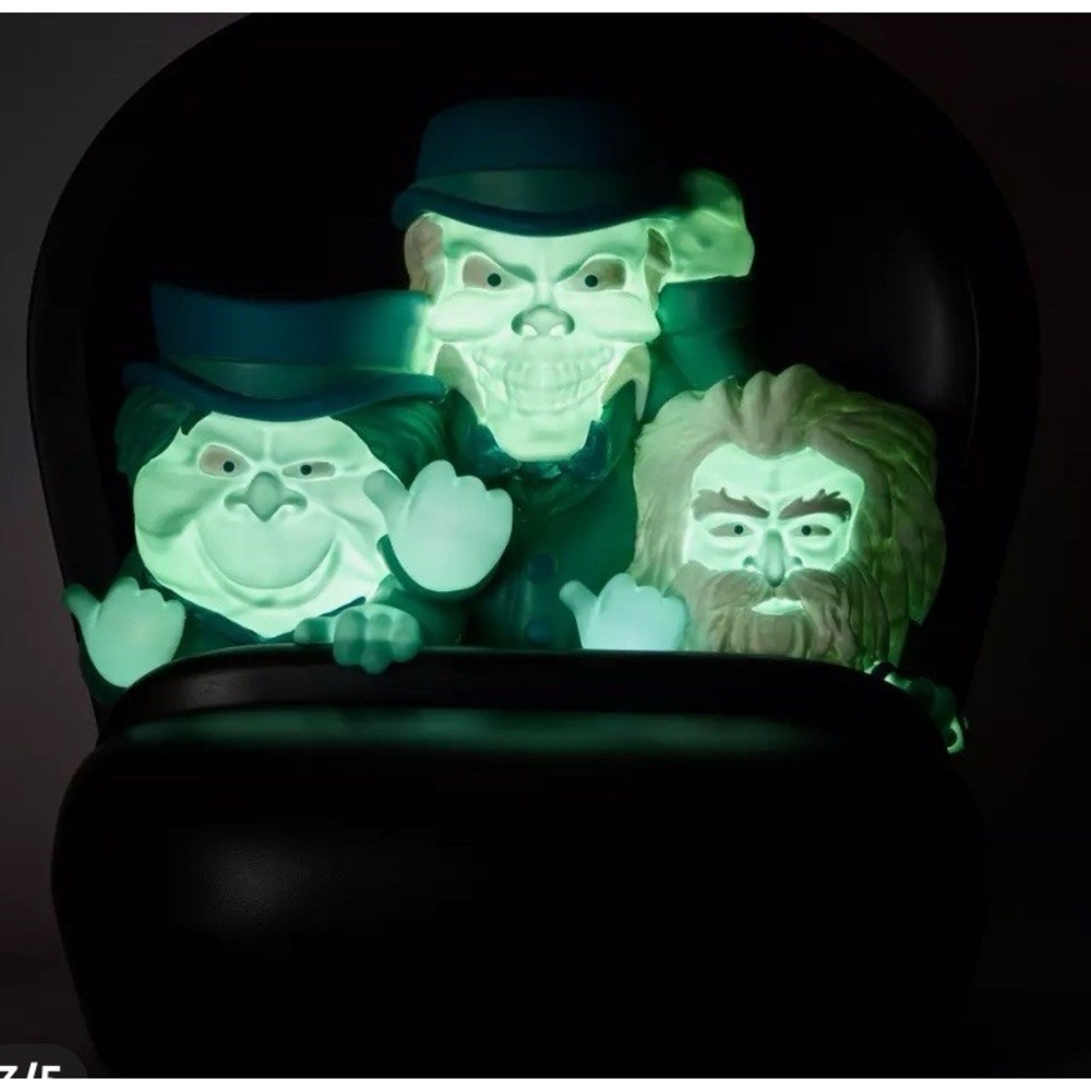 Disney Haunted Mansion Hitchhiking Ghosts in Doom Buggy 19.5" Light-Up Figure